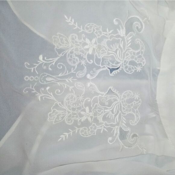 Open back vintage top  - Picture 3 of 16